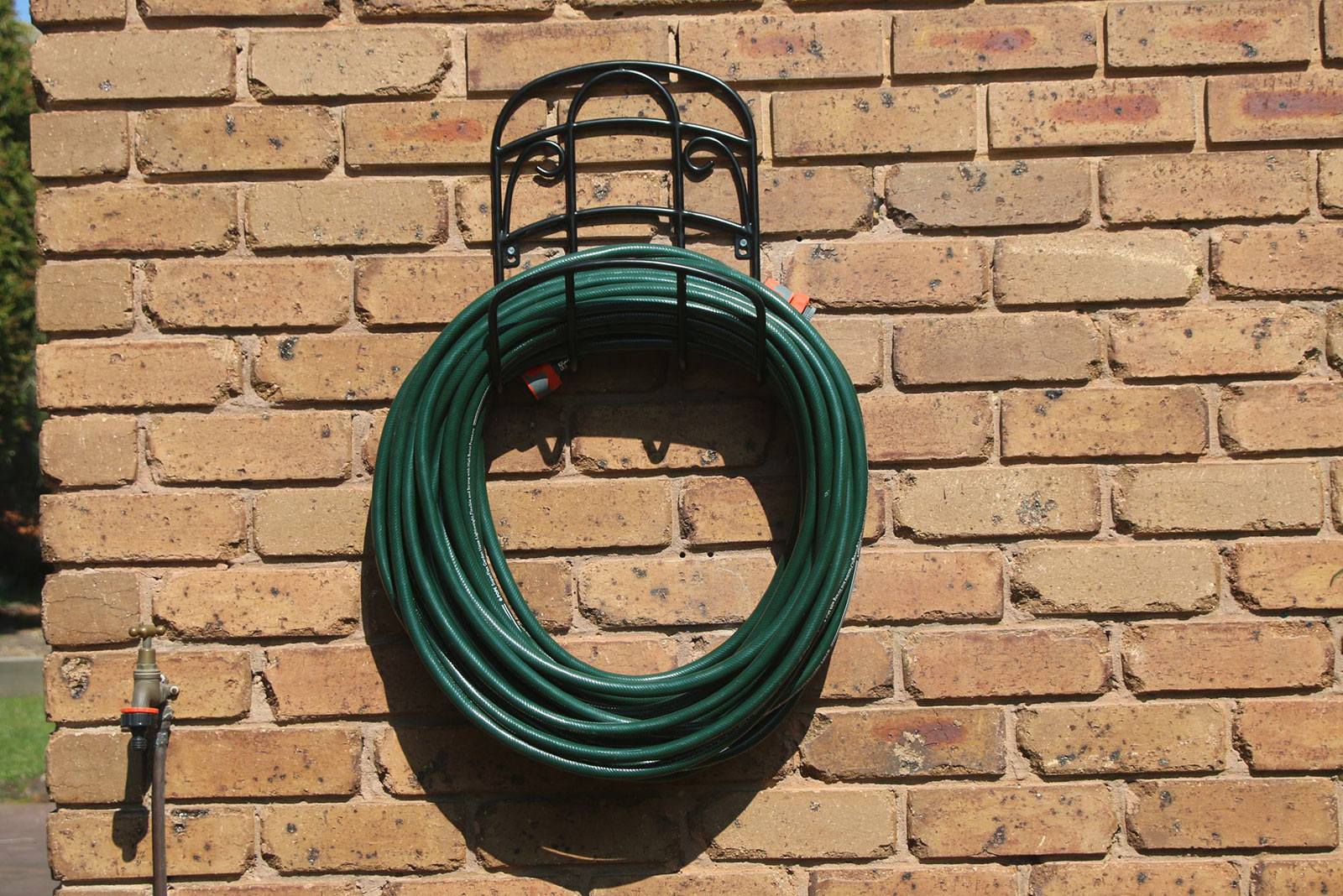 Rapid Black Elegant Hose Hanger - Image 2