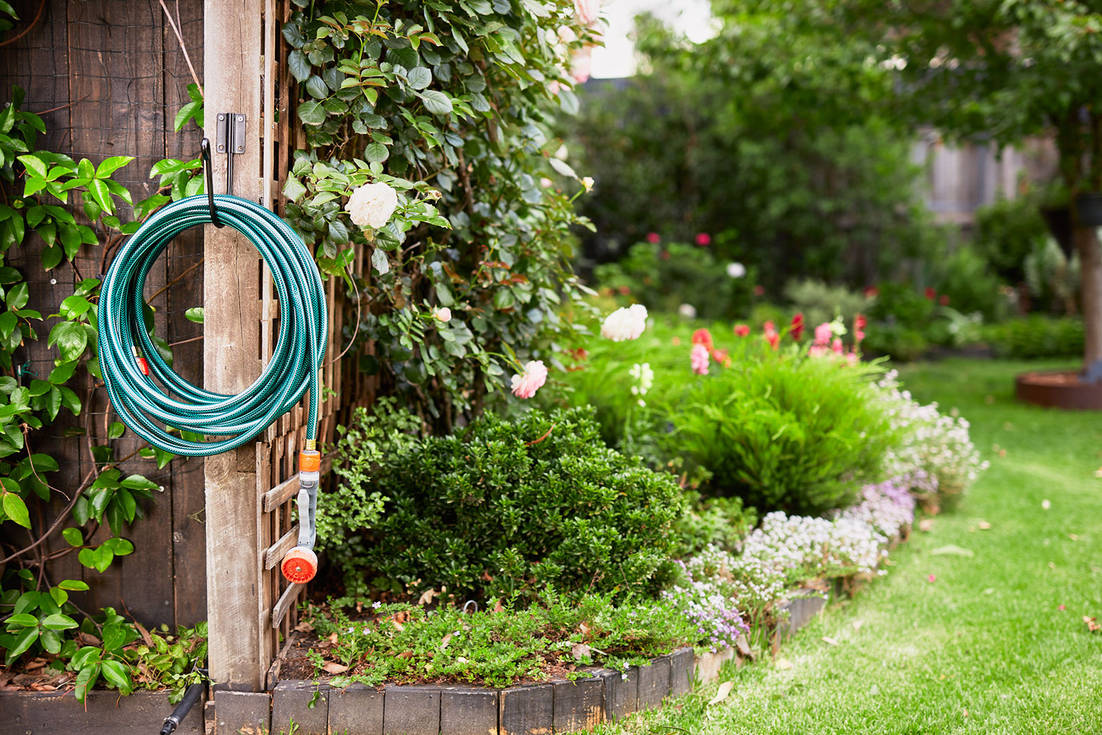 Rapid Black Heritage Hose Hook - Image 3
